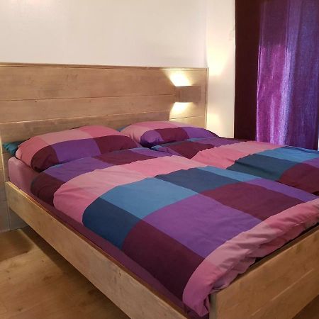Pension Rosenheim Треффен Екстер'єр фото
