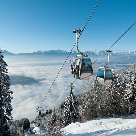 Pension Rosenheim Треффен Екстер'єр фото