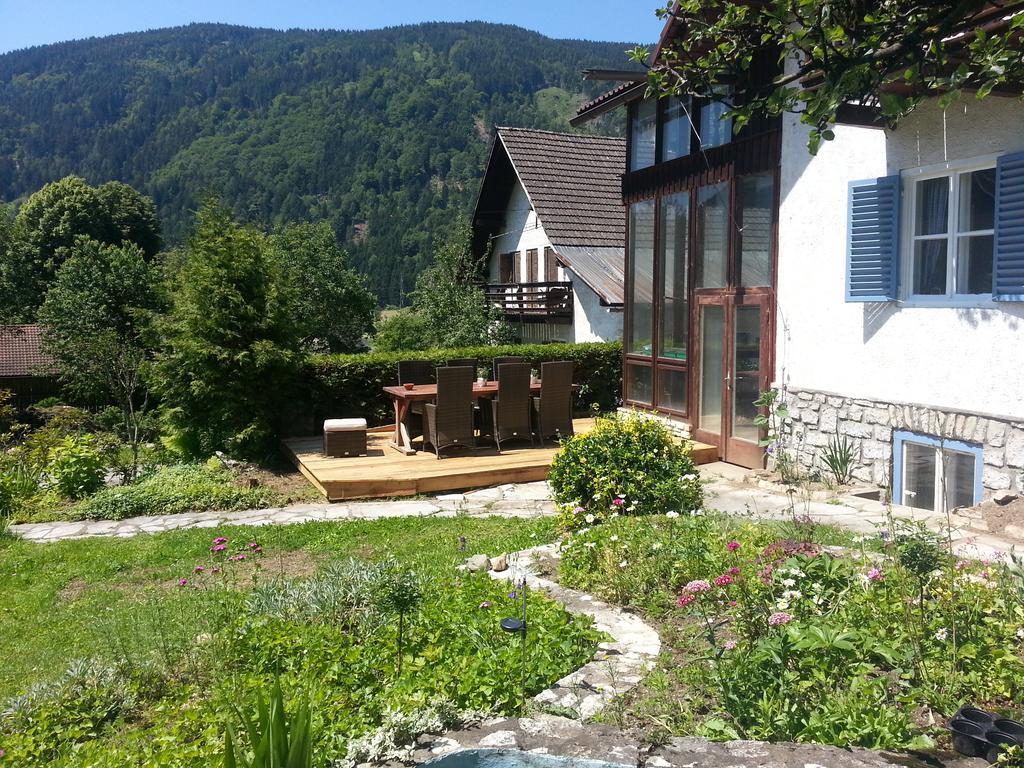 Pension Rosenheim Треффен Екстер'єр фото