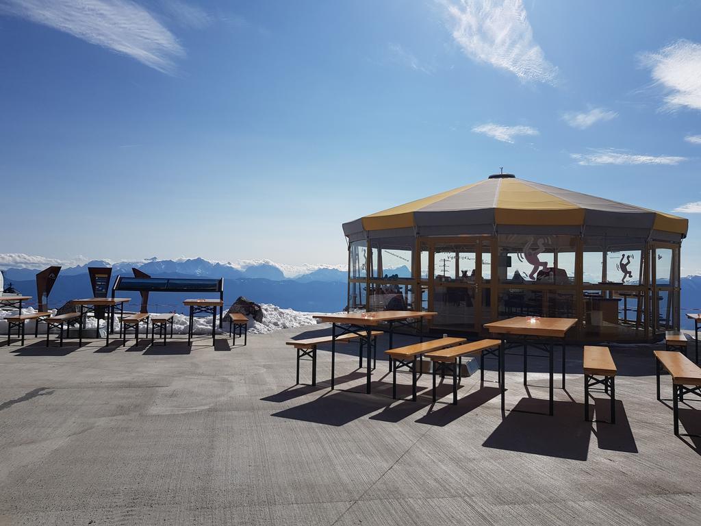 Pension Rosenheim Треффен Екстер'єр фото